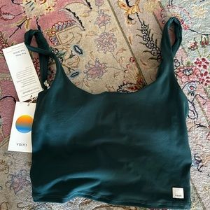 Vuori tank top new with tags